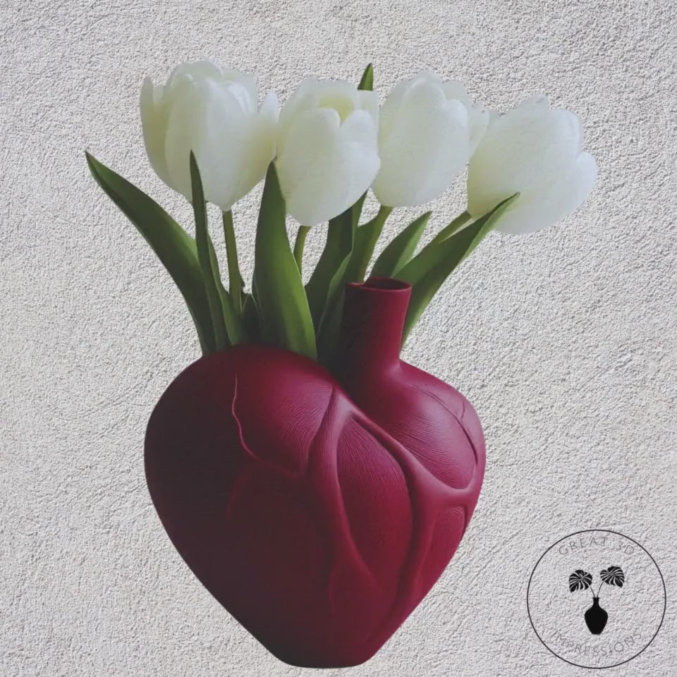 Heart-Shaped Vase, 3D Printed Vase | Unique Modern Romantic Decor | Perfect Gift, Wedding Centerpiece & Valentine’s Day Surprise